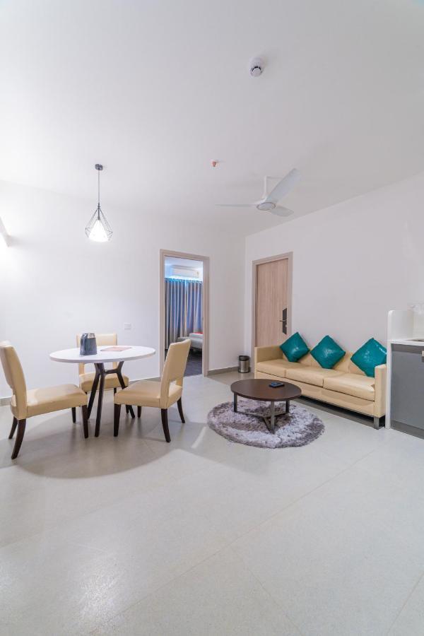 Hotel Deccan Serai Grande, Gachibowli, Haïdarabad Extérieur photo