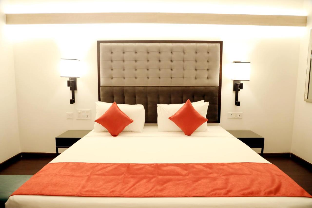 Hotel Deccan Serai Grande, Gachibowli, Haïdarabad Extérieur photo