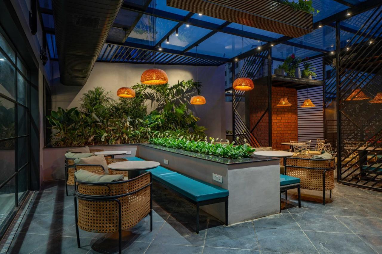 Hotel Deccan Serai Grande, Gachibowli, Haïdarabad Extérieur photo