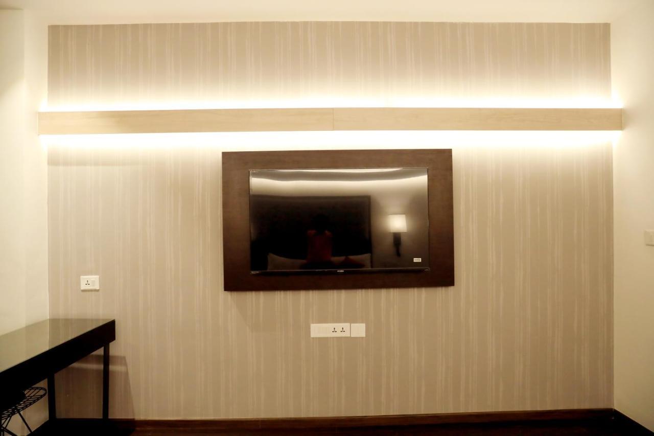 Hotel Deccan Serai Grande, Gachibowli, Haïdarabad Extérieur photo