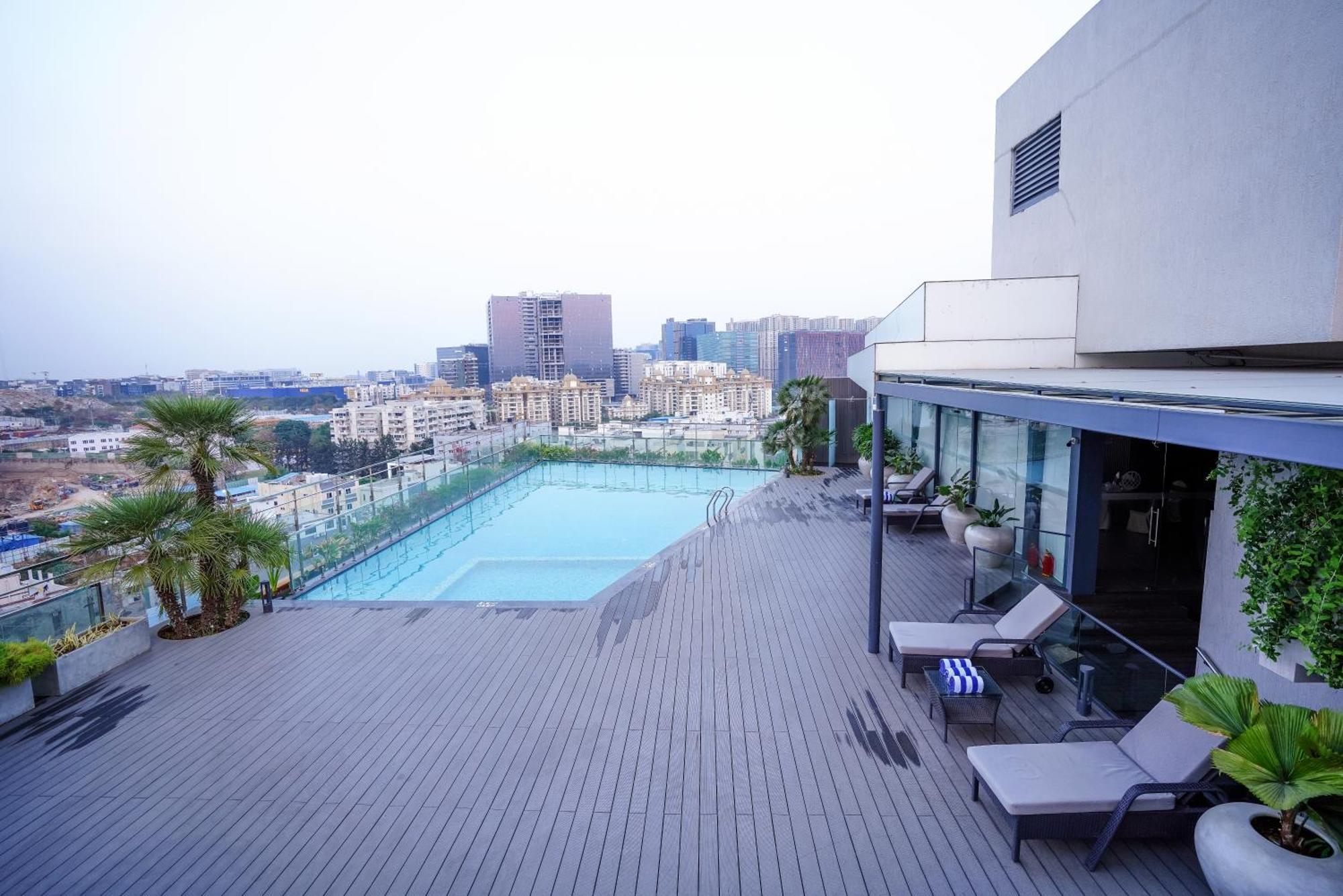 Hotel Deccan Serai Grande, Gachibowli, Haïdarabad Extérieur photo