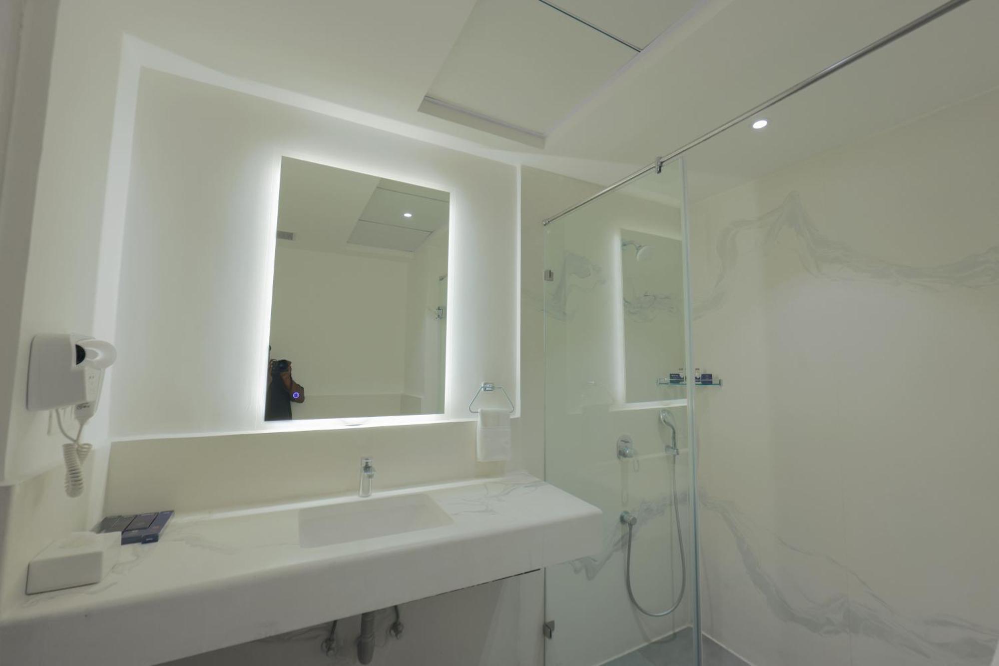 Hotel Deccan Serai Grande, Gachibowli, Haïdarabad Extérieur photo