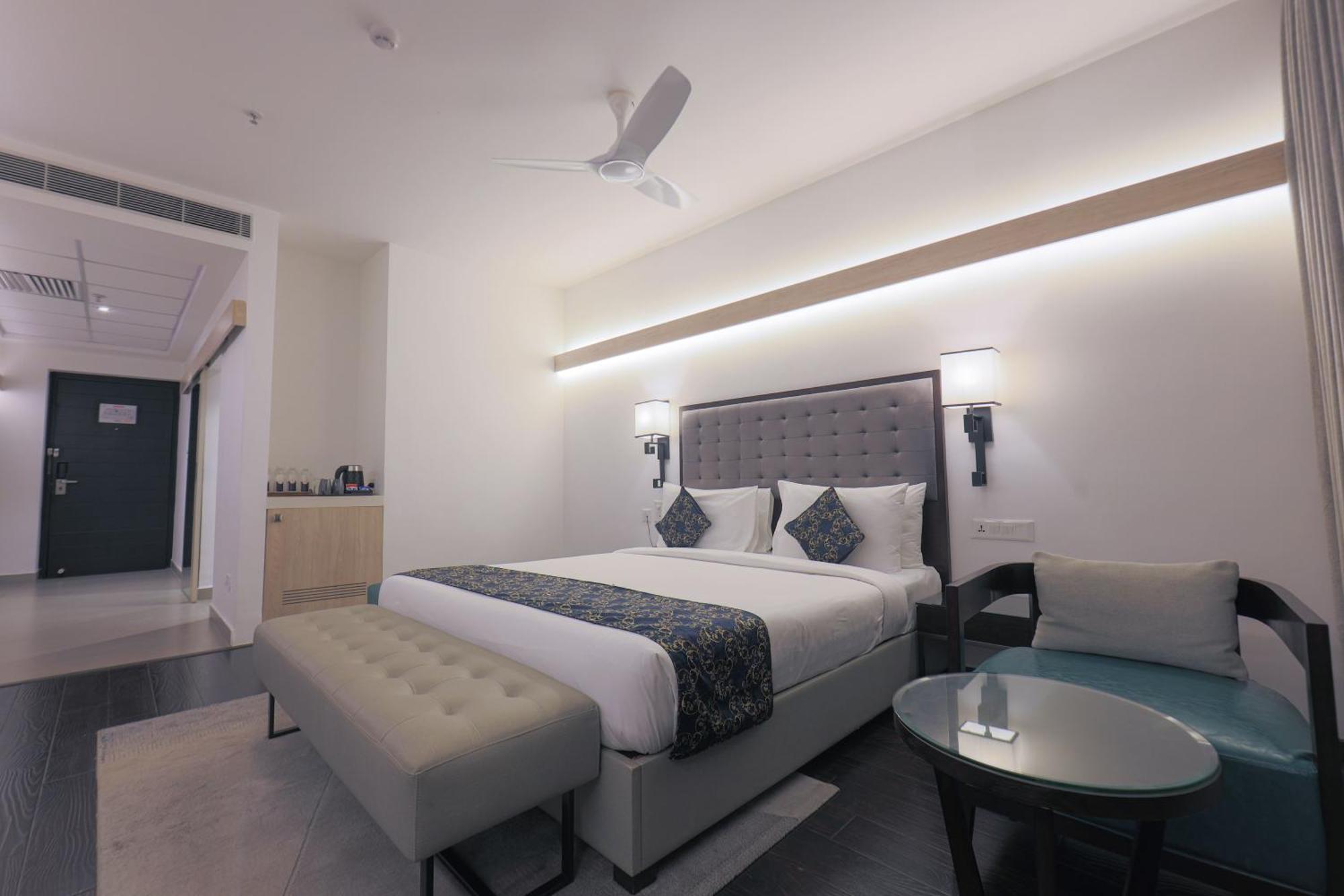 Hotel Deccan Serai Grande, Gachibowli, Haïdarabad Extérieur photo