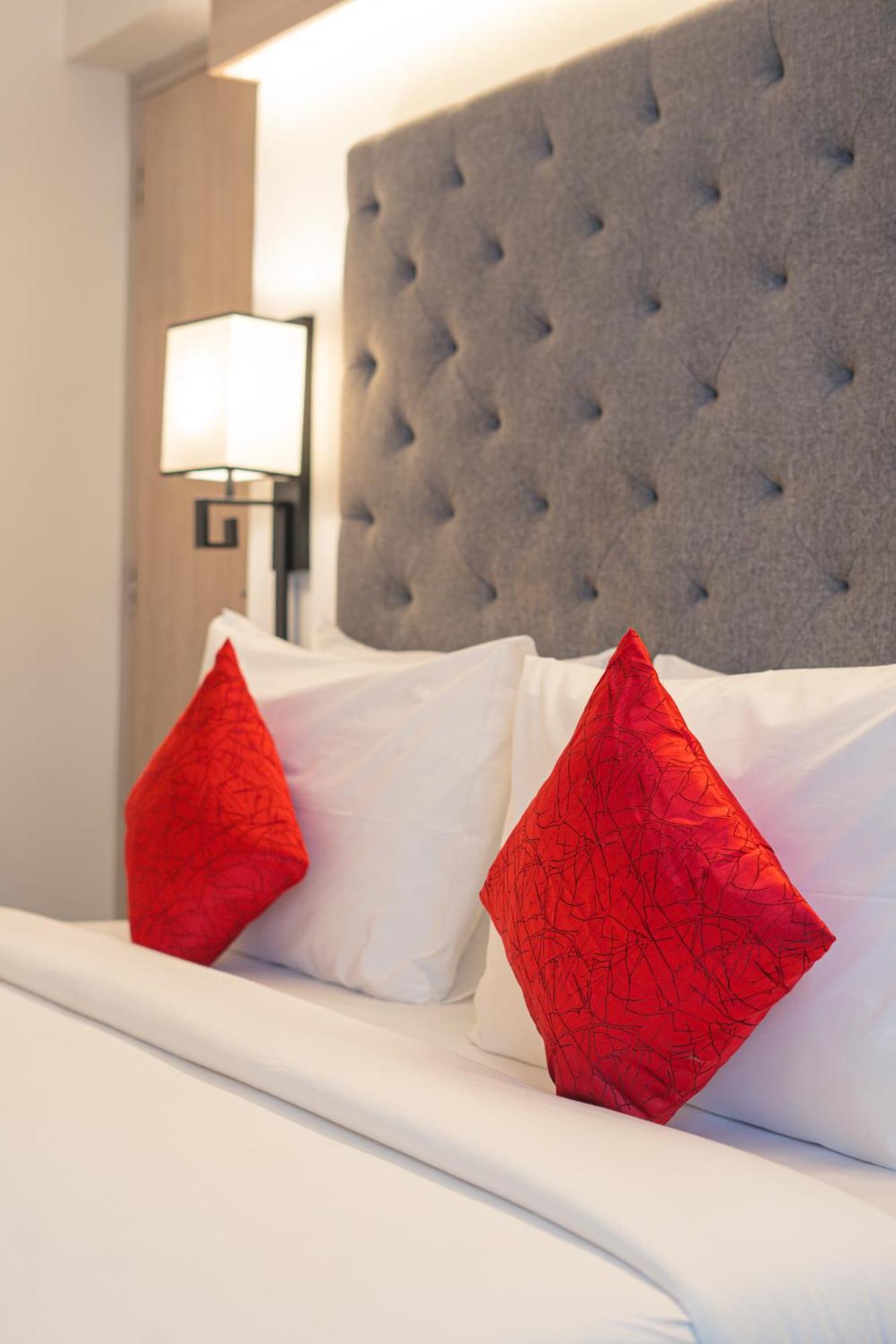 Hotel Deccan Serai Grande, Gachibowli, Haïdarabad Extérieur photo